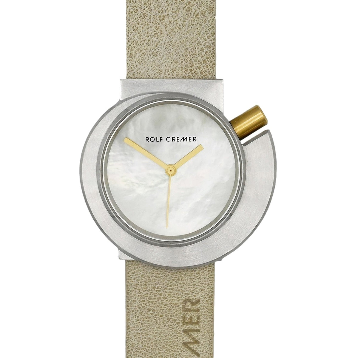 Orologio Rolf Cremer con quadrante madreperla, cassa in acciaio e cinturino in pelle beige.