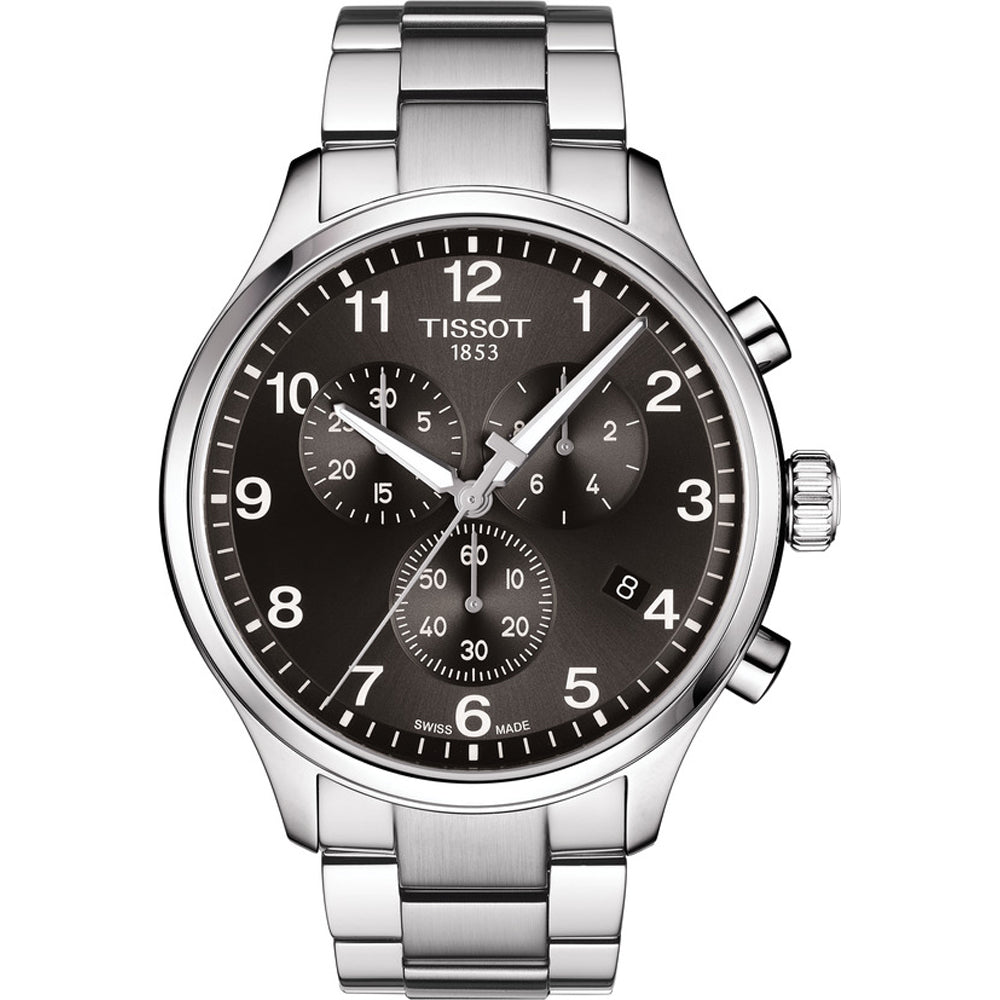 Orologio Tissot Chrono XL Classic con cassa in acciaio inox, quadrante nero e bracciale in acciaio.