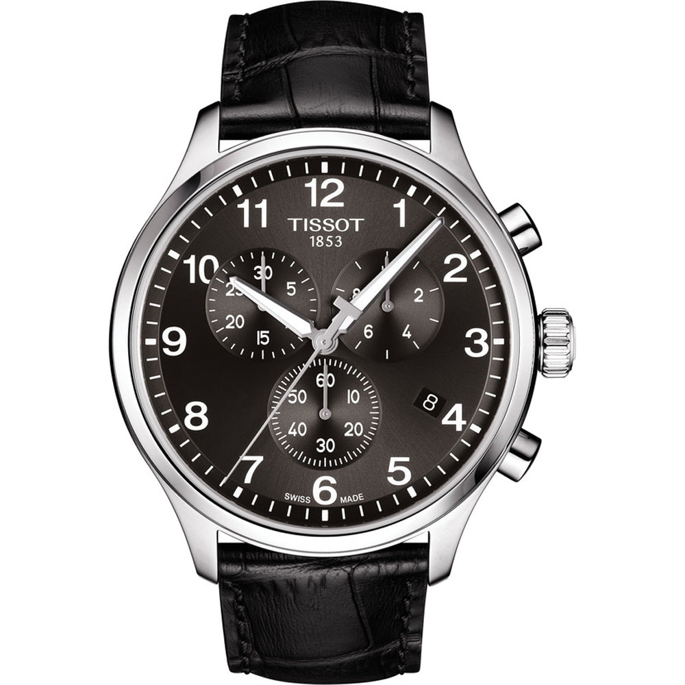 Orologio Tissot Chrono XL Classic con cassa in acciaio inox, quadrante nero e cinturino in pelle nera.