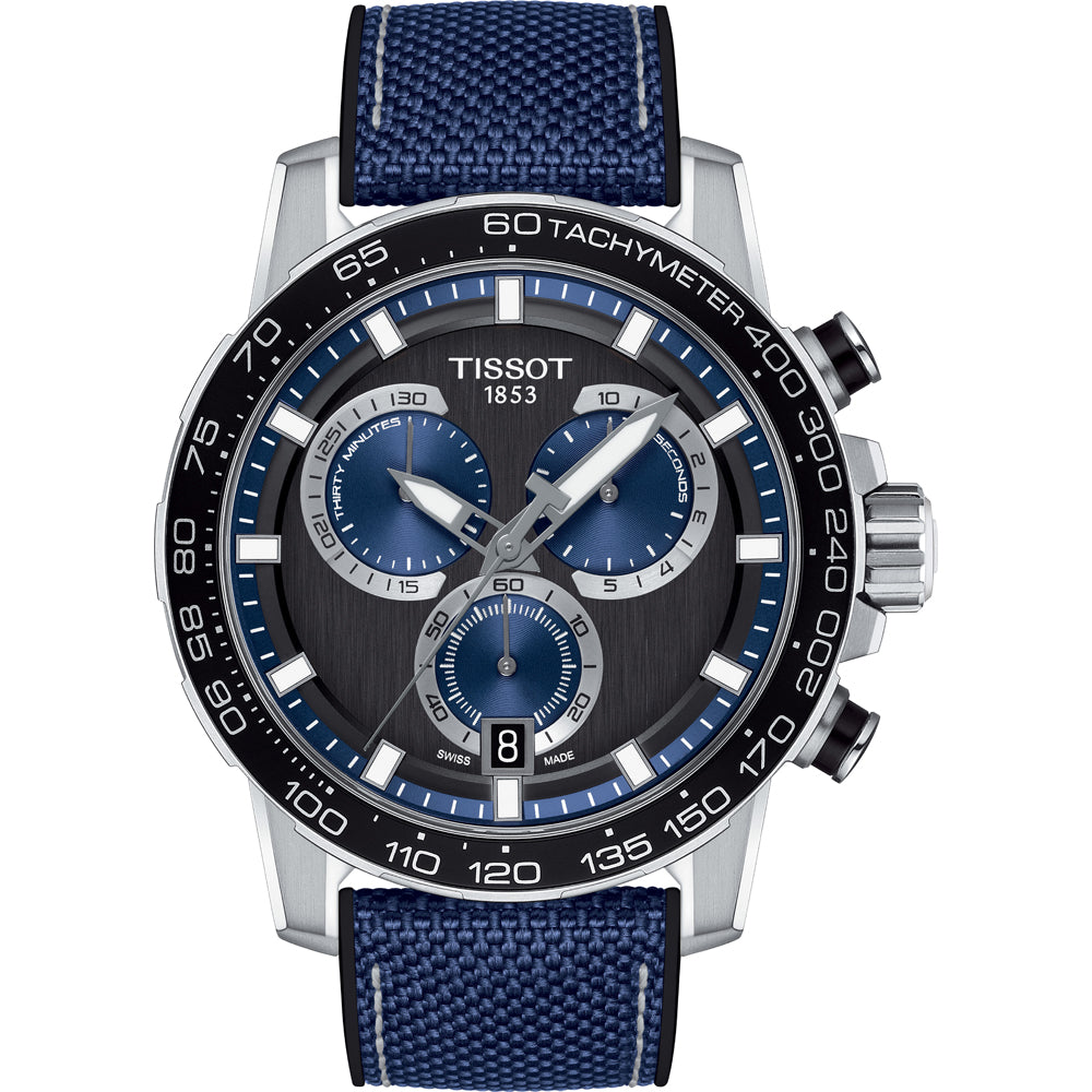 Orologio Tissot Supersport Chrono con cassa in acciaio, quadrante blu e cinturino in tessuto blu.