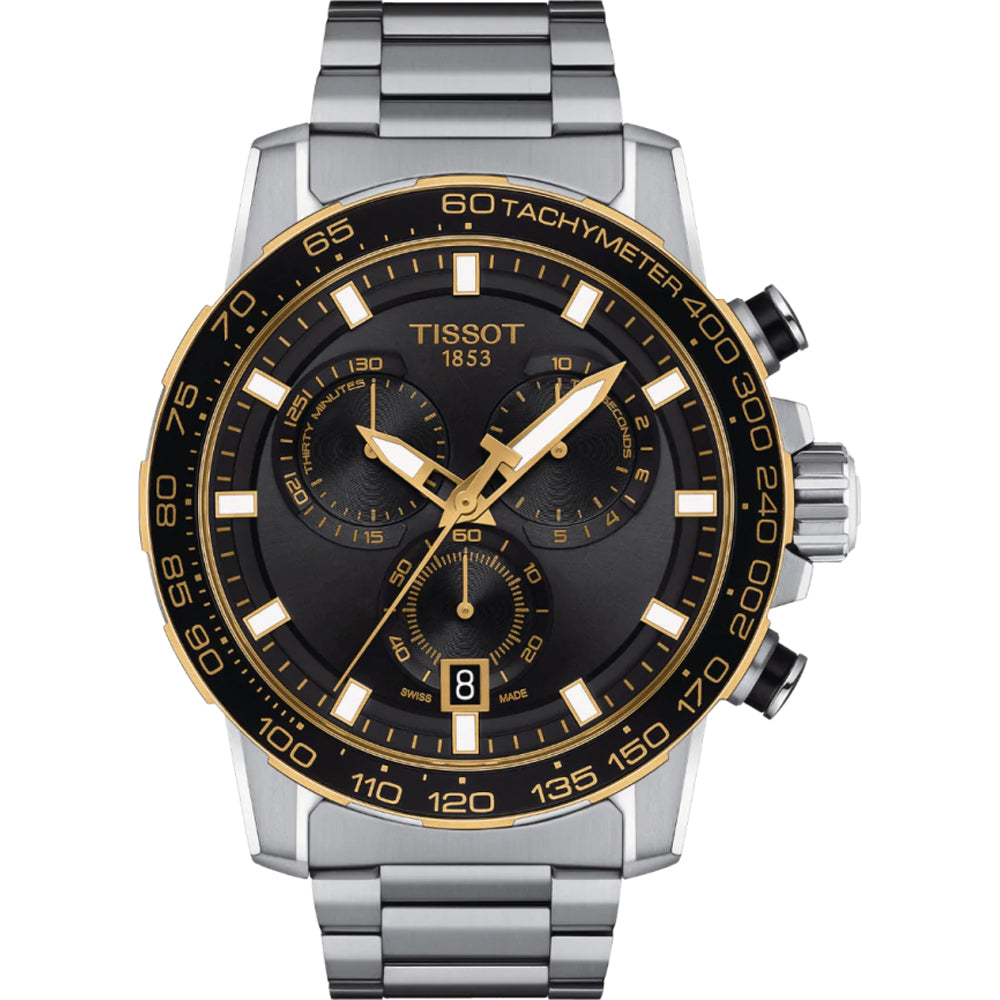 Orologio Tissot Supersport Chrono con cassa in acciaio inox, quadrante nero e dettagli dorati.