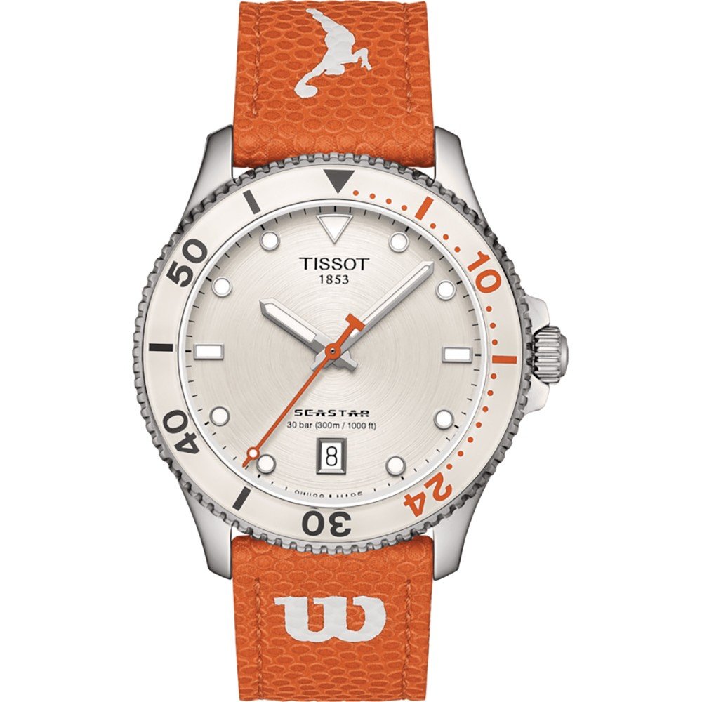 Orologio Tissot Seastar con cassa in acciaio inox, quadrante argentato e cinturino in pelle arancione.