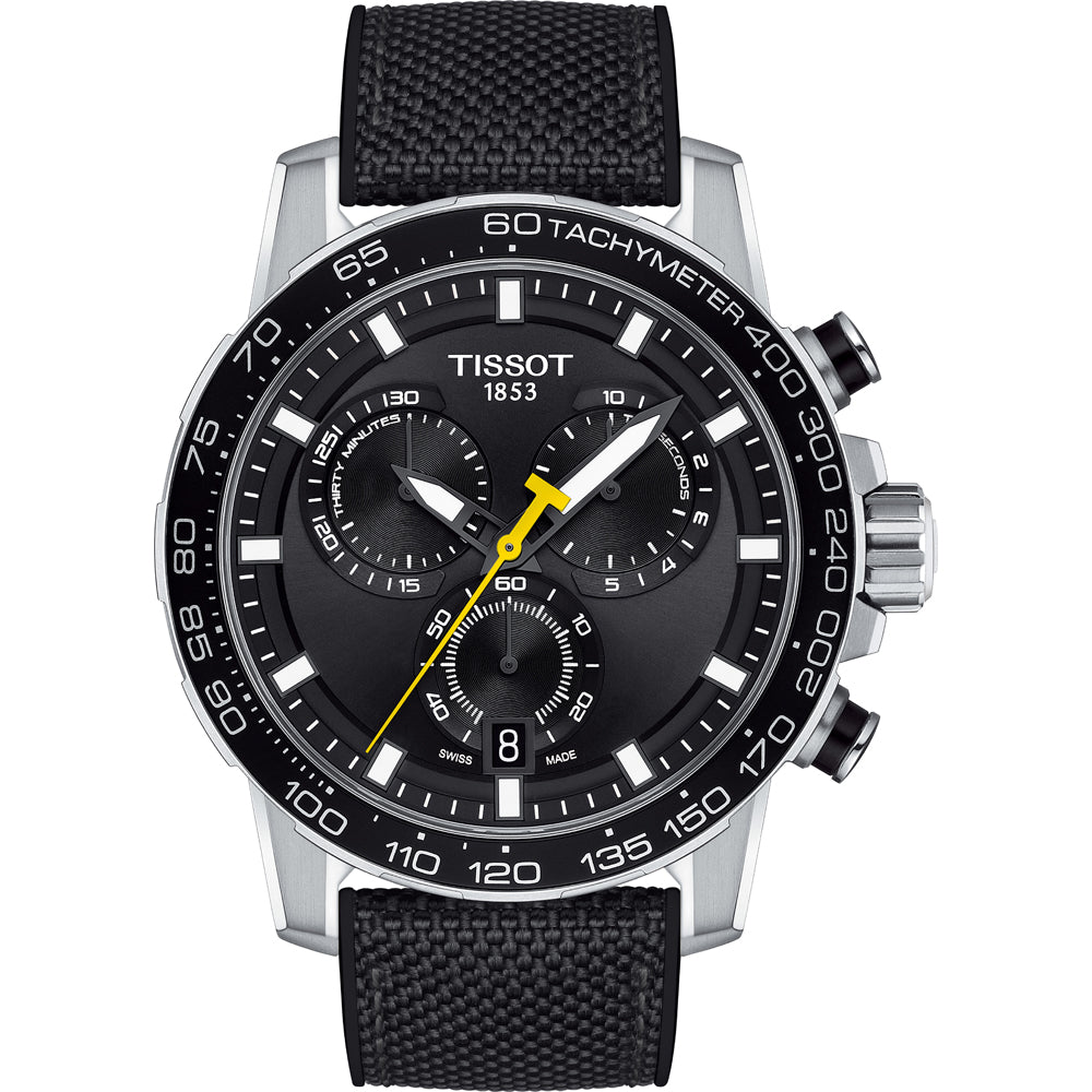 Orologio Tissot Supersport Chrono con quadrante nero, cassa in acciaio e cinturino in tessuto.