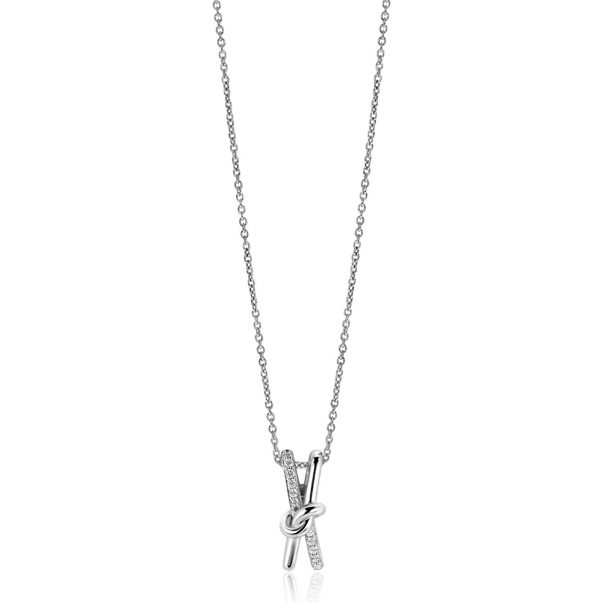 Collana in argento con pendente a nodo e dettagli brillanti.
