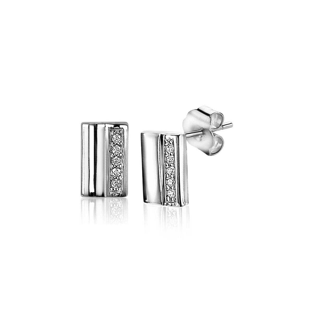 Orecchini in argento con design rettangolare e dettagli di zirconi.