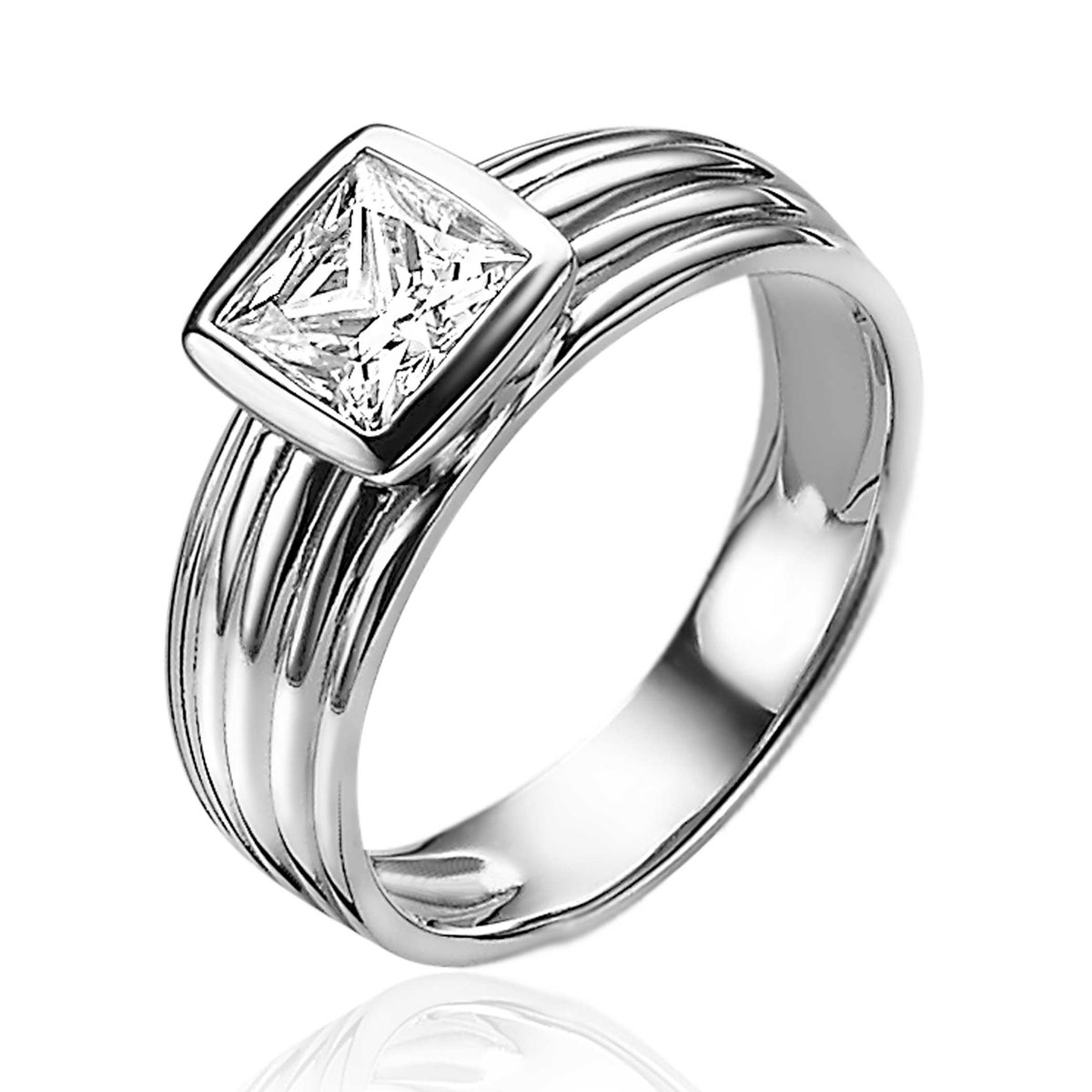 Anello in argento con pietra quadrata e dettagli scanalati.