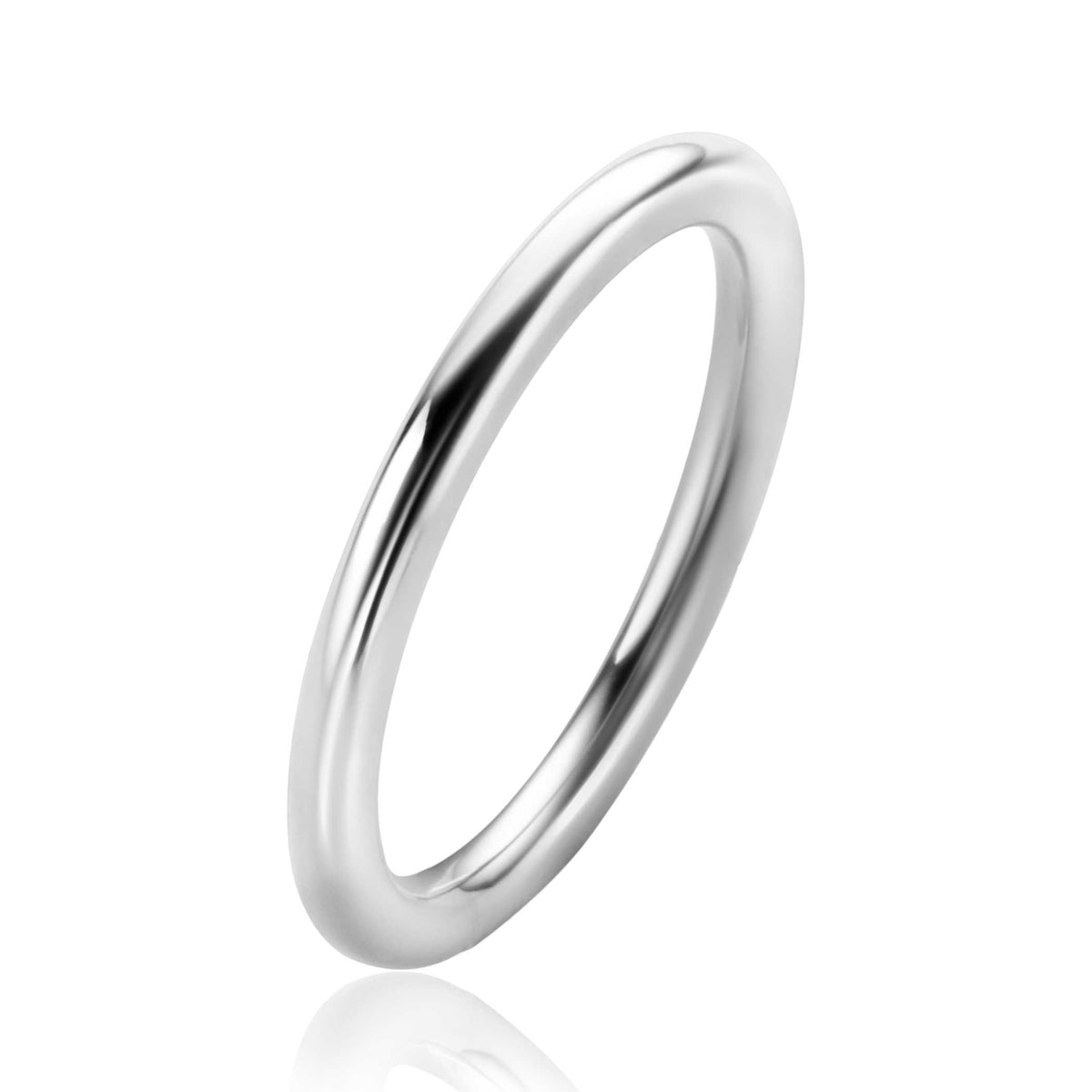 anello in argento lucido con design semplice e forma circolare