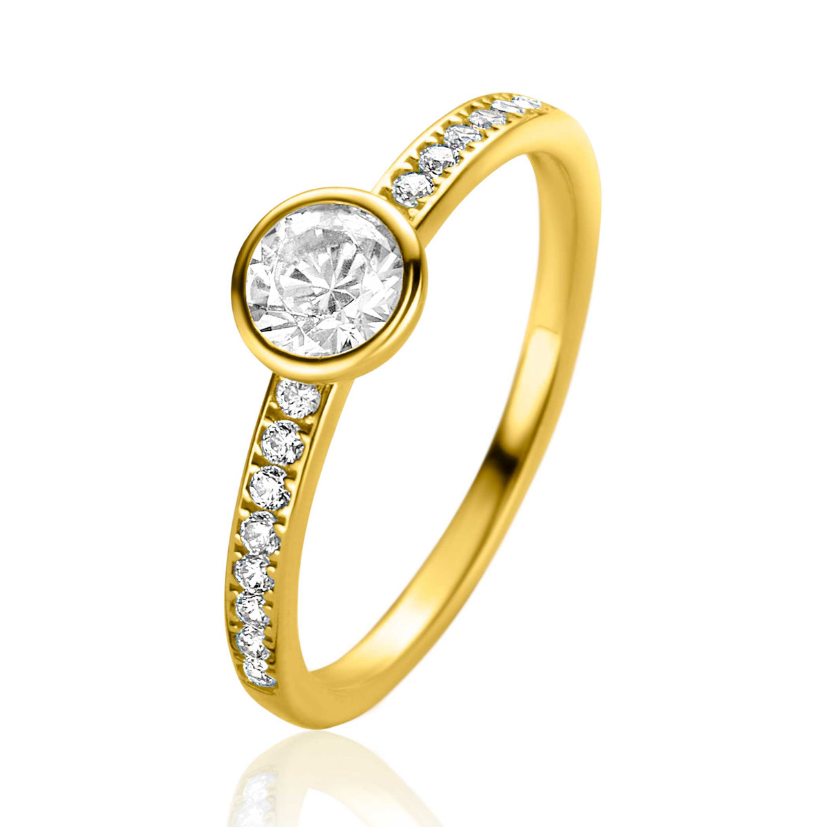 Anello in oro con zirconi, caratterizzato da una pietra centrale rotonda e dettagli luminosi lungo la fascia.