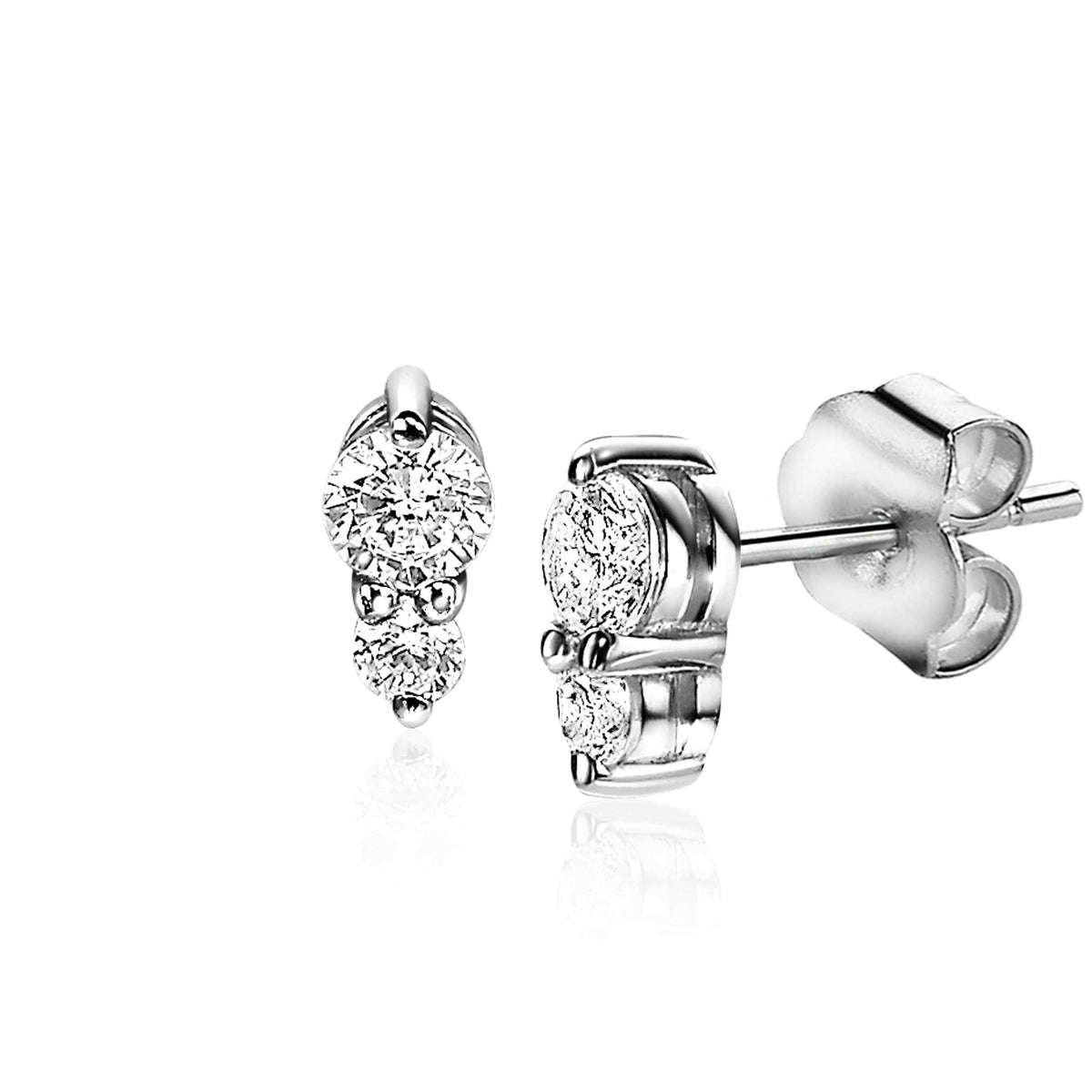 Orecchini in argento con due zirconi brillanti, design a forma di goccia.