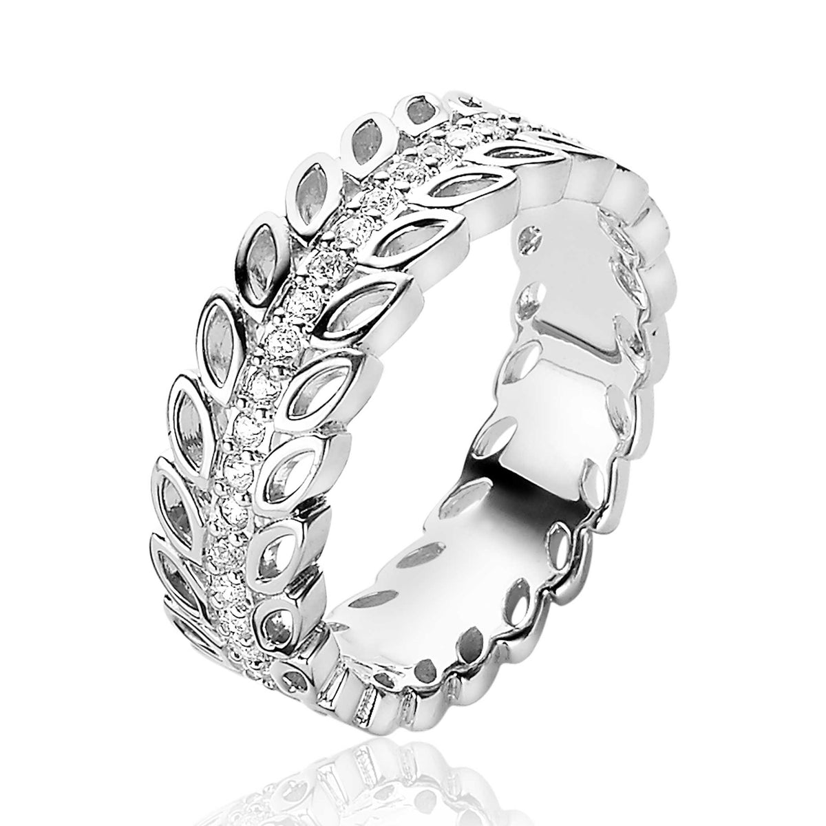 anello in argento con dettagli a foglia e pietre brillanti
