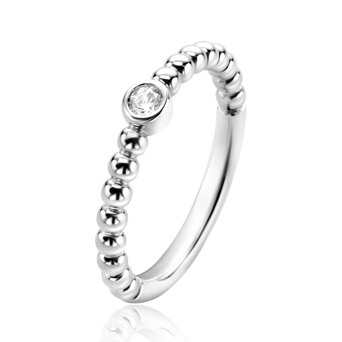 Anello in argento con dettagli a pallini e una pietra centrale brillante.