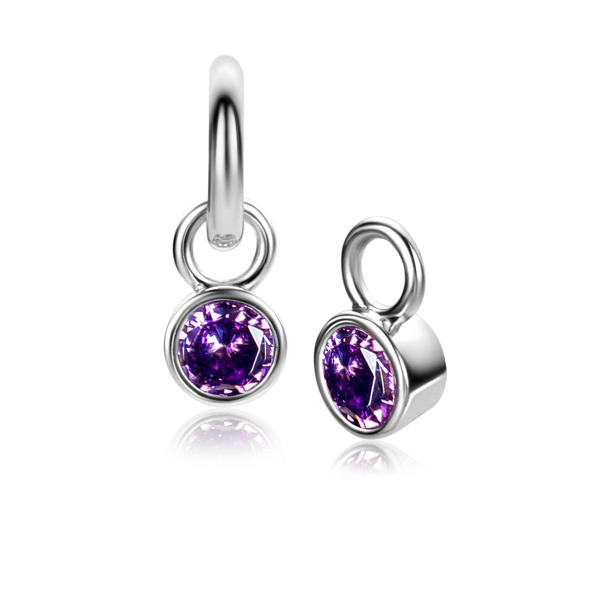 Orecchini in argento con pietra viola rotonda incastonata.