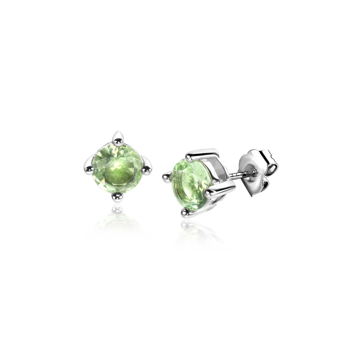 Orecchini in argento con pietra verde chiaro, forma rotonda e chiusura a perno.