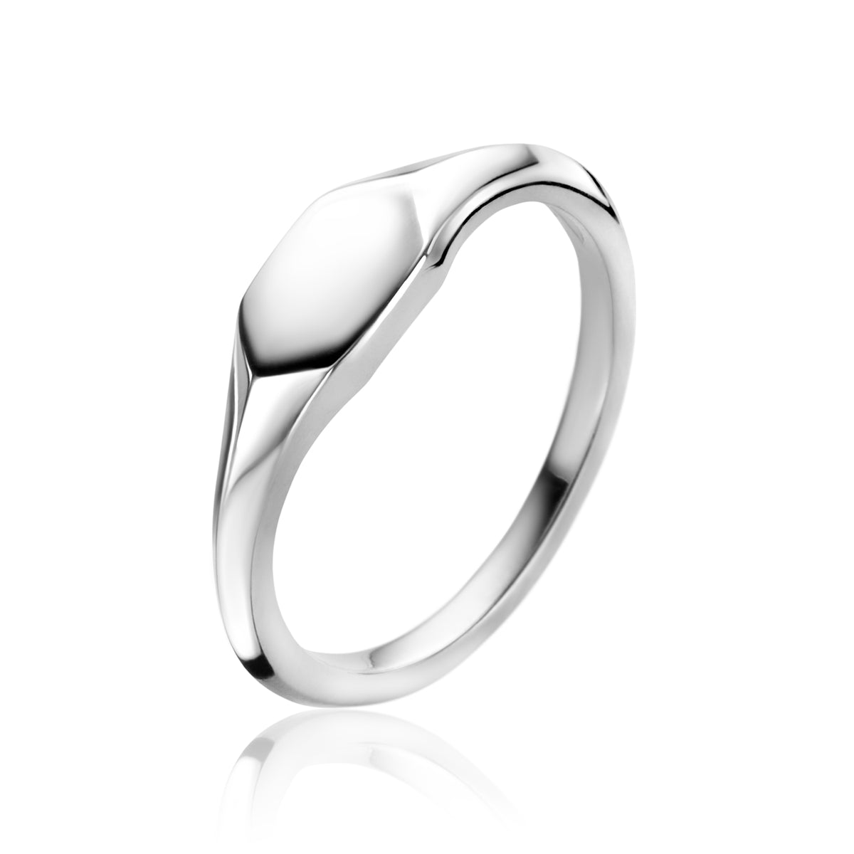 anello in argento con design geometrico e superficie lucida