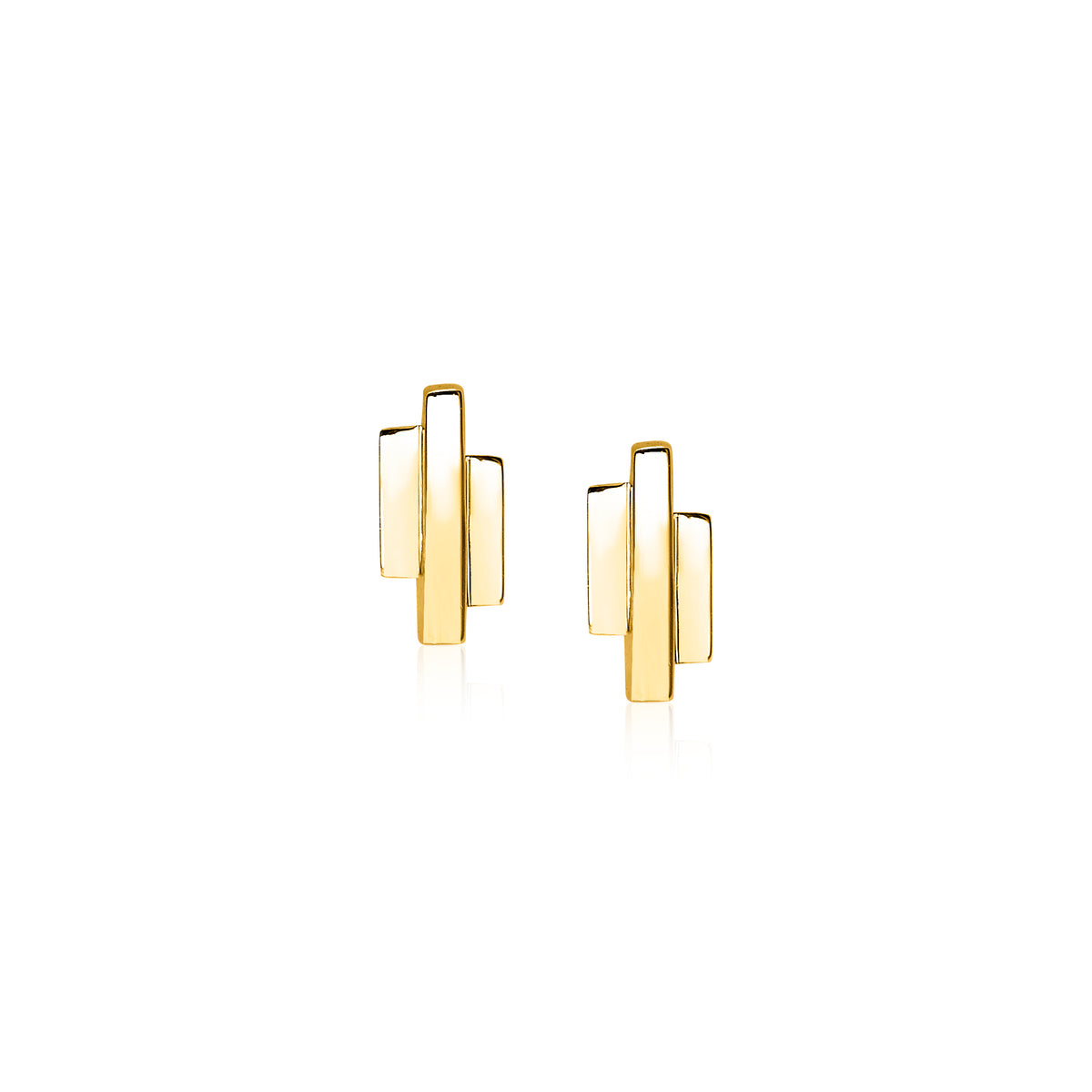 Orecchini placcati oro con design geometrico a strati.