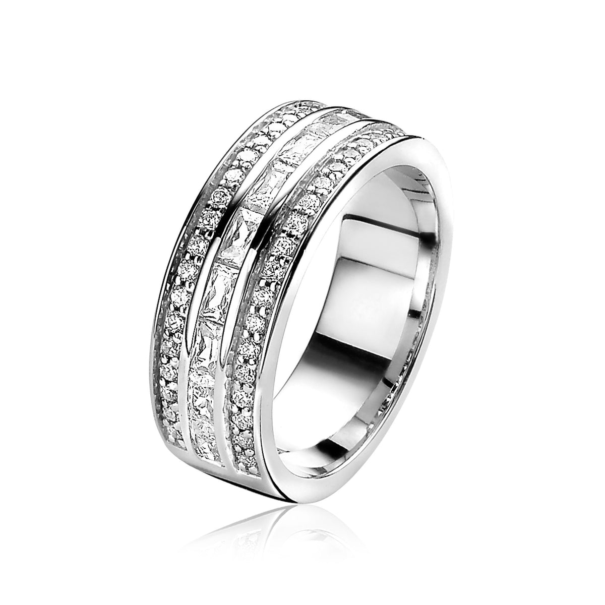 Anello in argento con dettagli incastonati di zirconi, design a bande parallele.