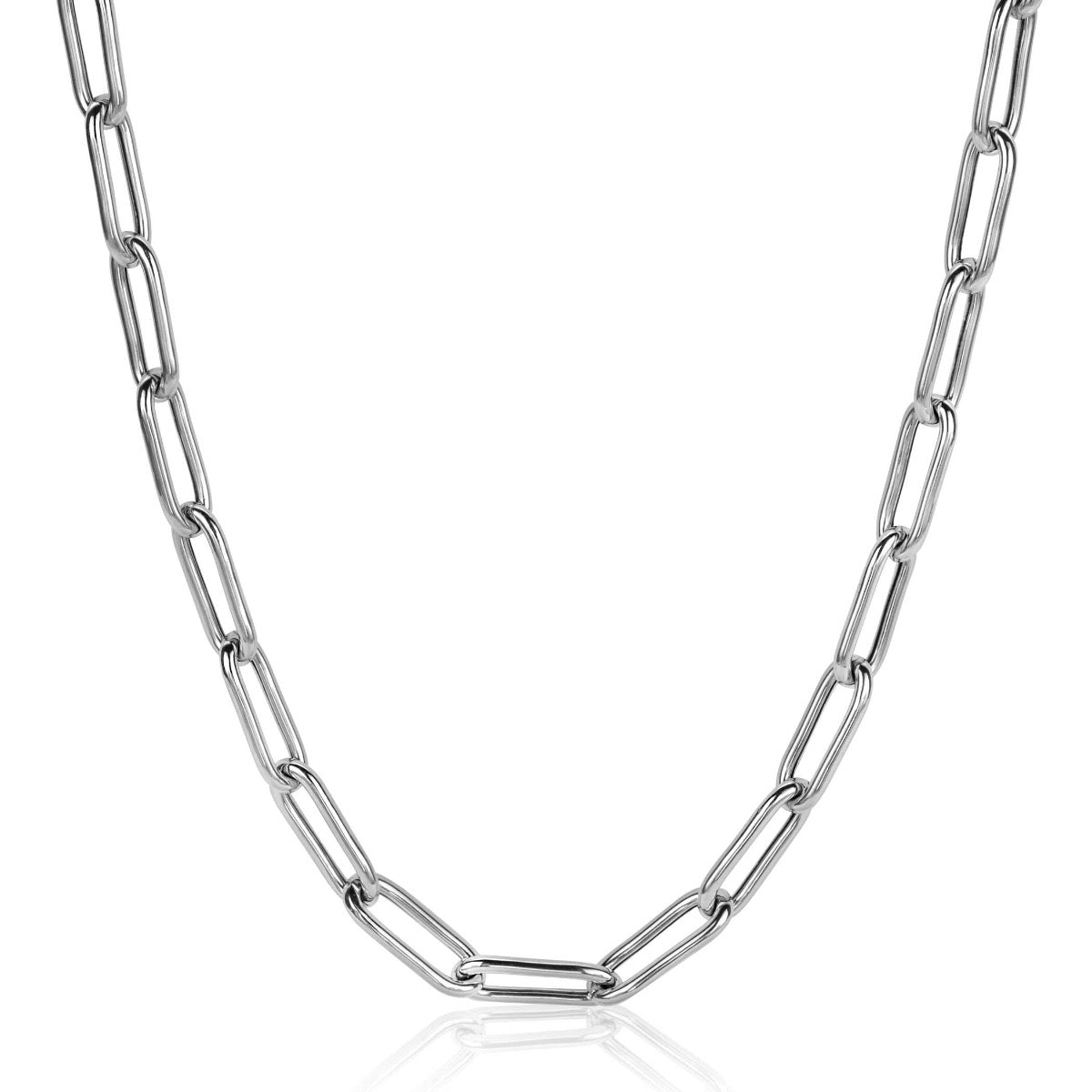 Collana in argento con maglie ovali allungate.