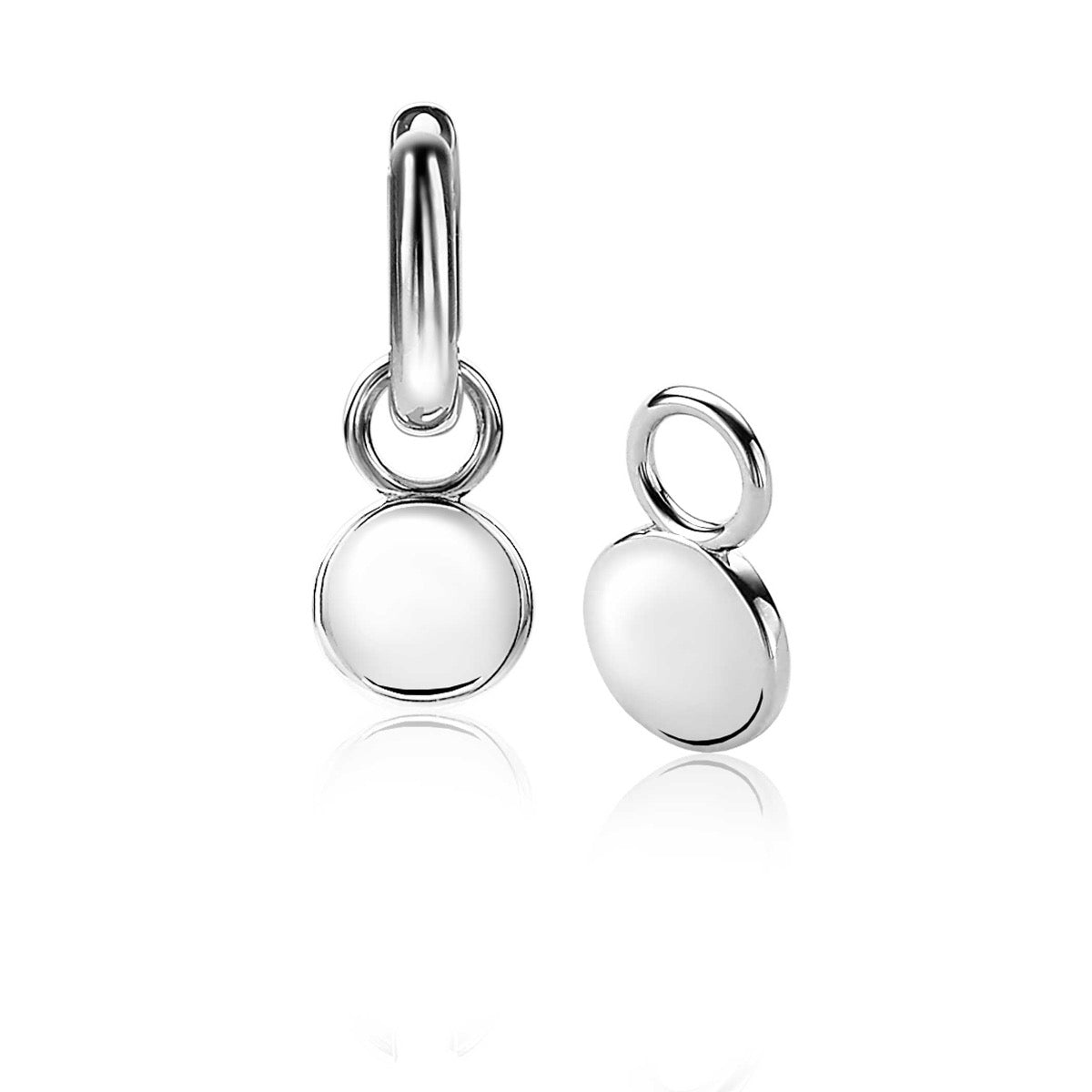 Orecchini in argento con pendente rotondo e finitura lucida.