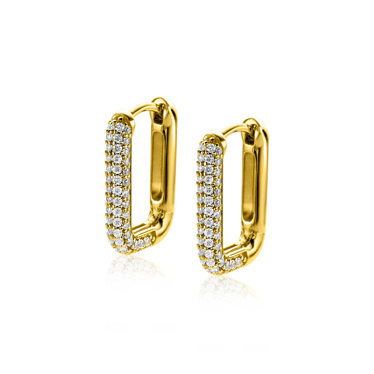 Orecchini placcati oro con forma rettangolare e pietre scintillanti.