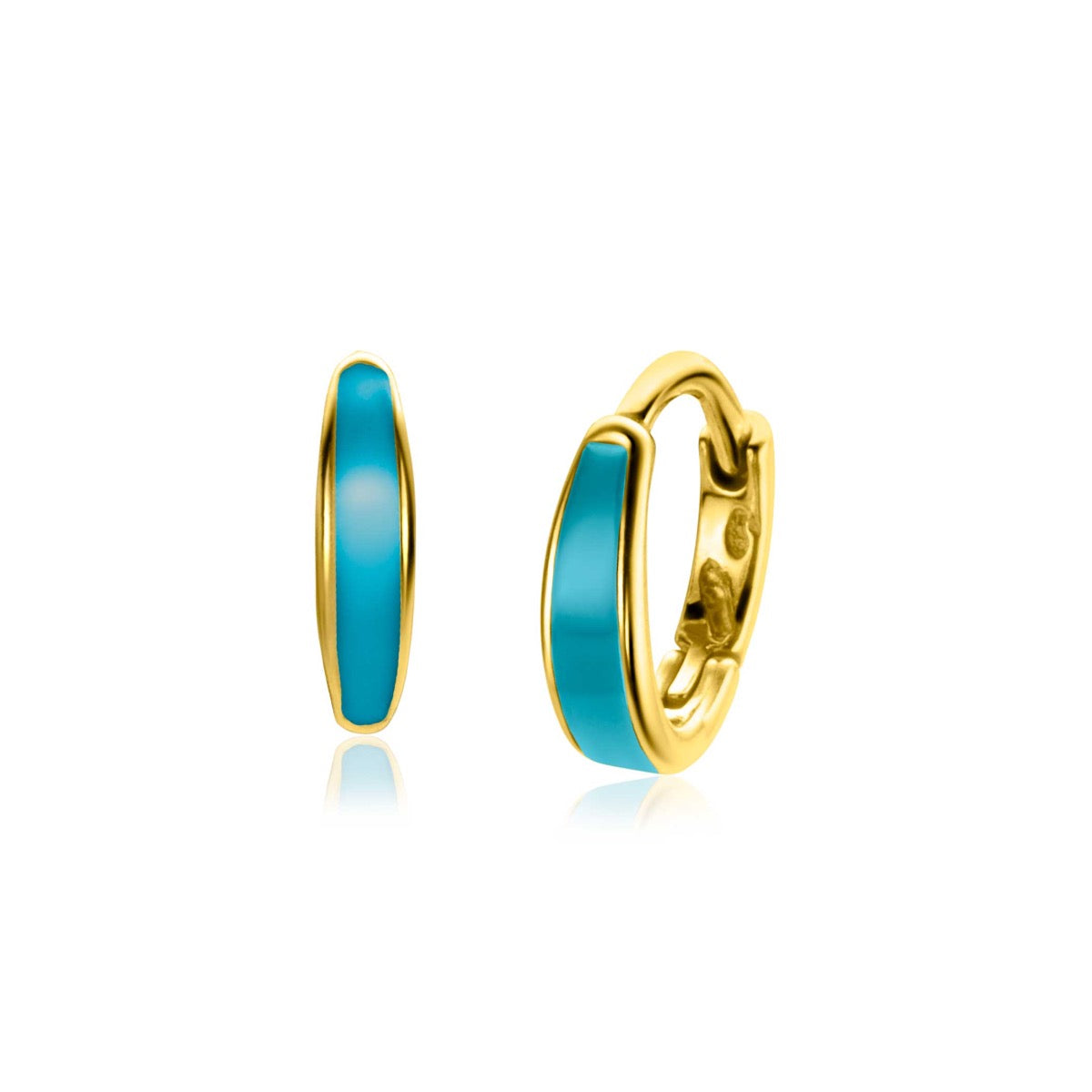 Orecchini placcati oro con una finitura blu lucida e forma ovale.